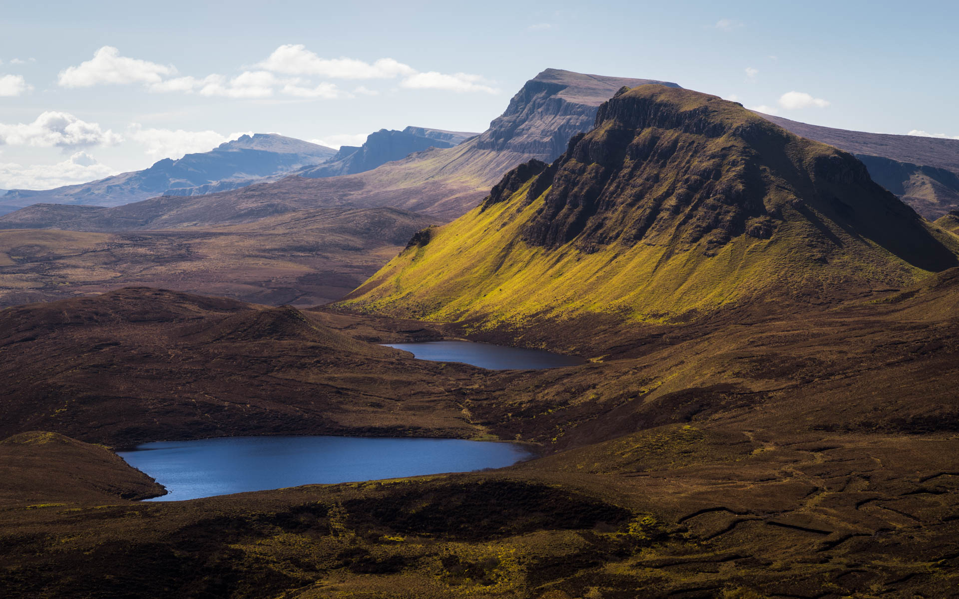 Blue Sky over the Quiraing Mountains - Isle of Skye Photo Spot