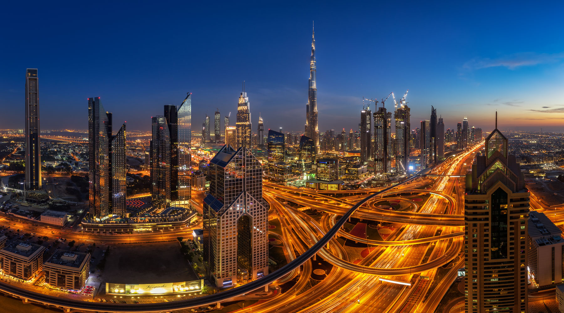 A perfect Skyline Shot in Dubai – City Photography